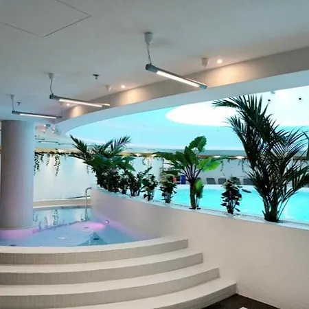 Apartament Hanza Tower Club - 23 With Sauna & Jacussi & Pool &